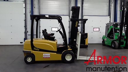 Chariot élévateur électrique Yale ERP35VL - 1